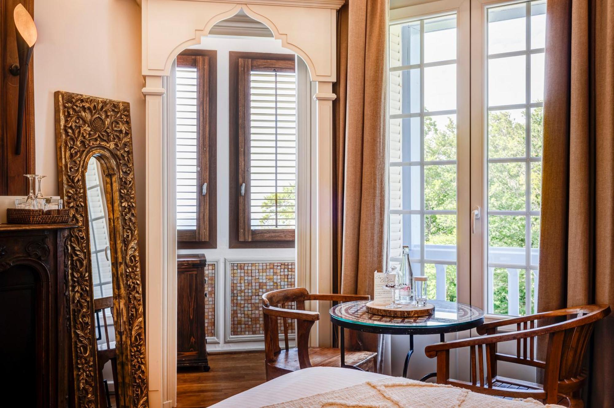 Chateau Des Avenieres Cruseilles Eksteriør billede
